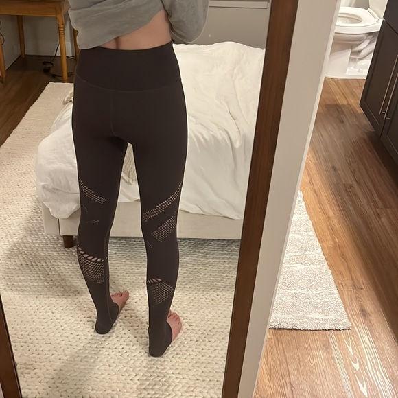 Plum Alo Hole Leggings - Picture 2 of 5